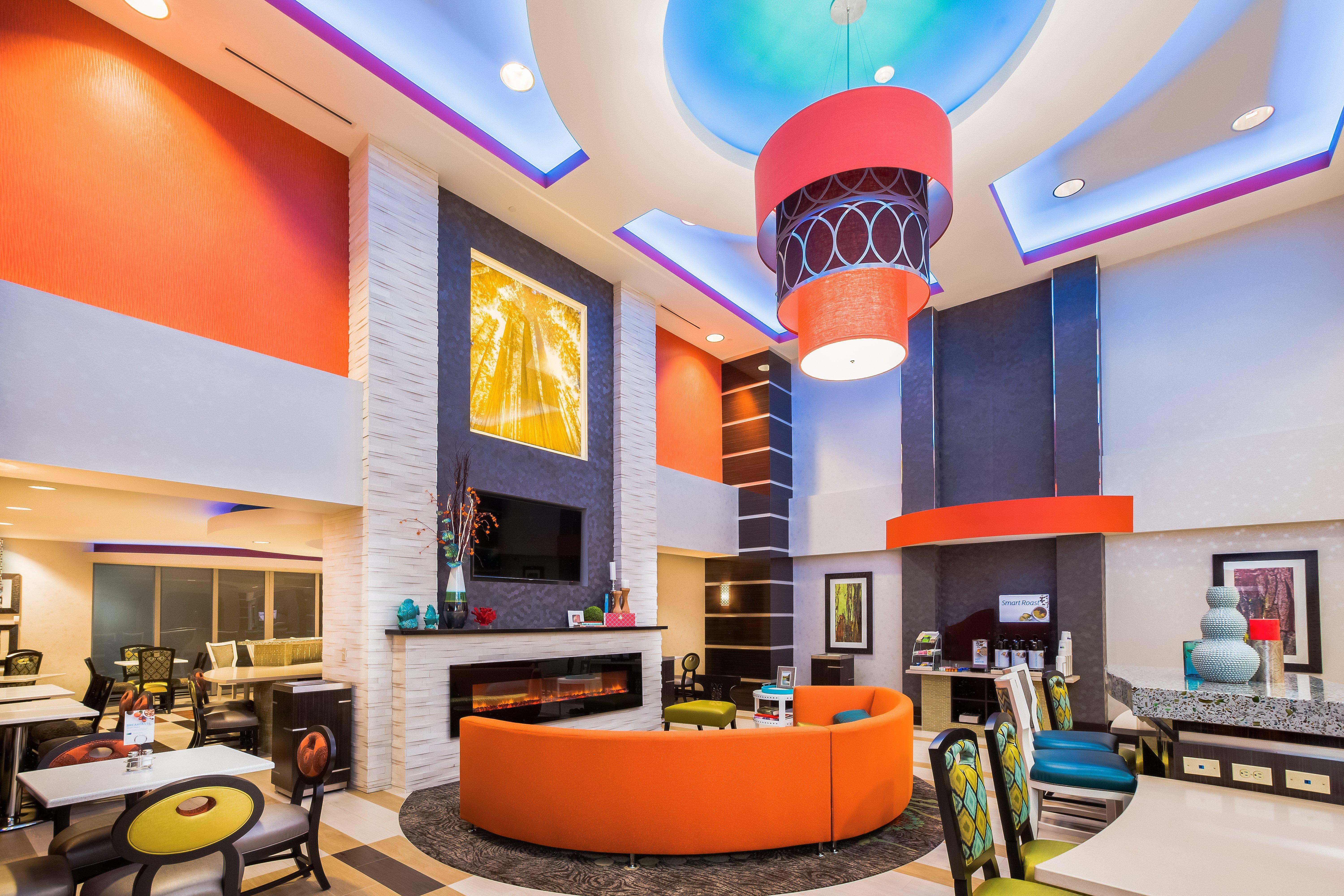 Holiday Inn Express & Suites Eureka By Ihg Zewnętrze zdjęcie