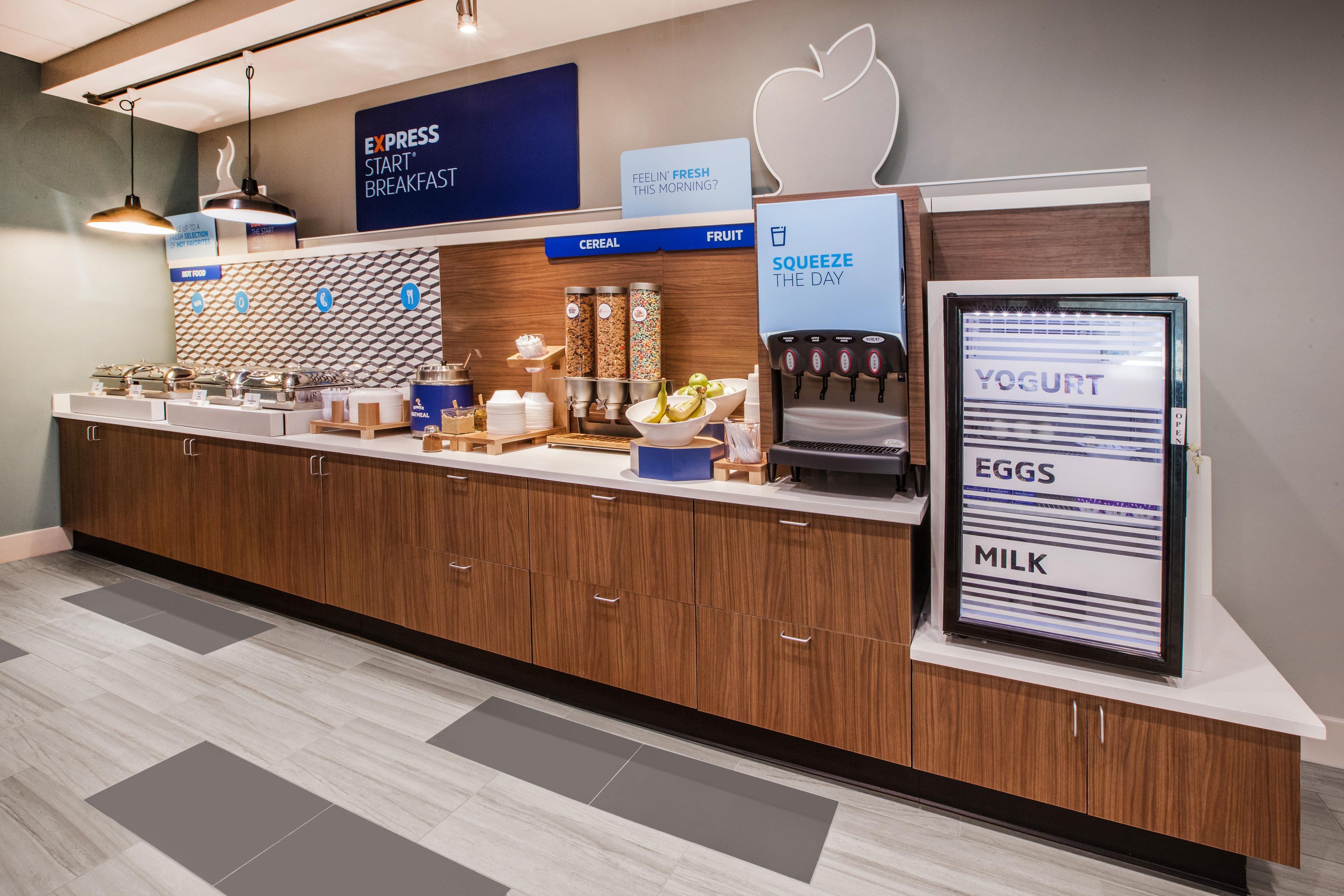 Holiday Inn Express & Suites Eureka By Ihg Zewnętrze zdjęcie