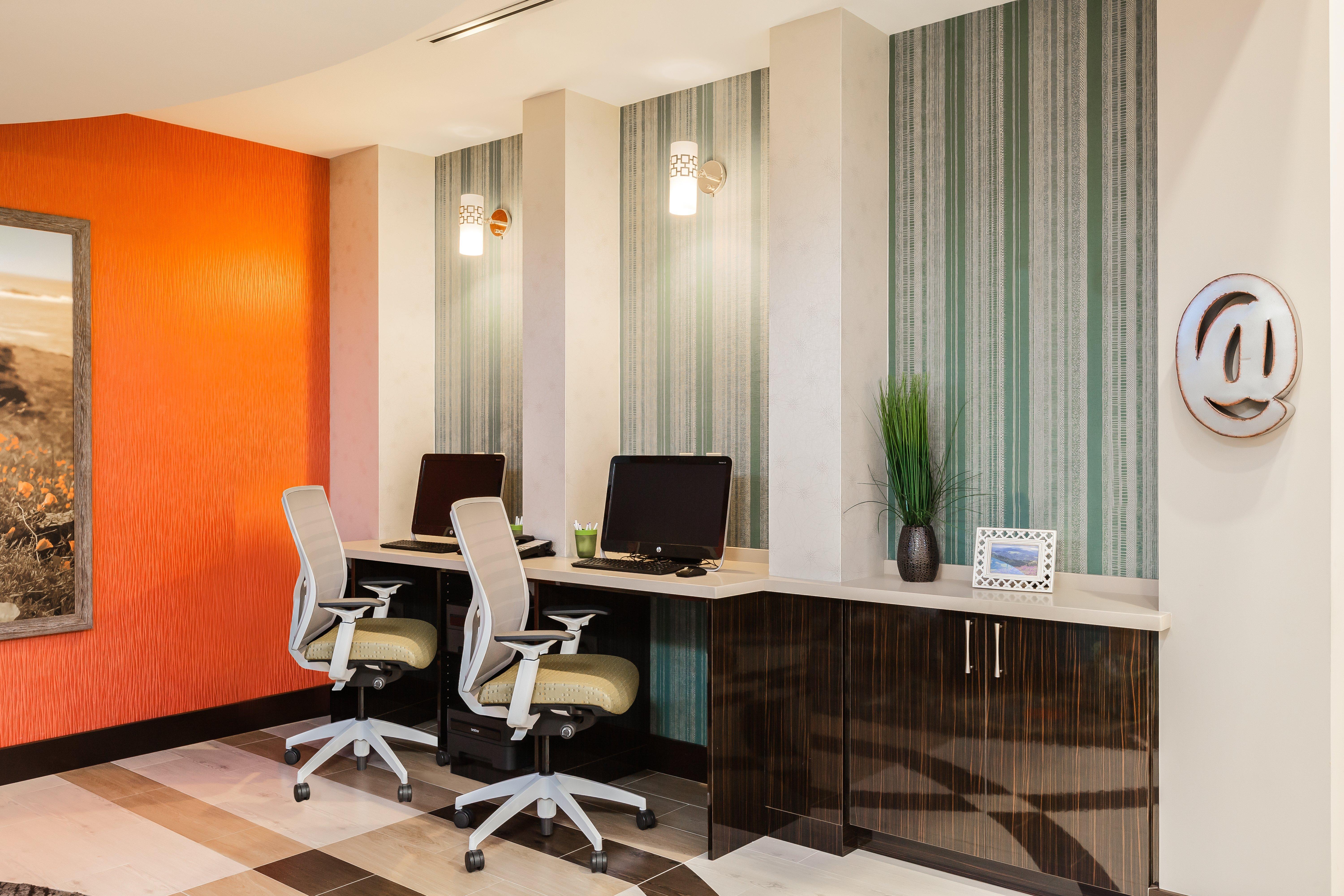 Holiday Inn Express & Suites Eureka By Ihg Zewnętrze zdjęcie